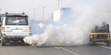 India: Vehicles Older Than 15 Years Barred From Refuelling In New Delhi