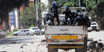 Zimbabwe Authorities Detain Scores Following Anti-Government Rallies