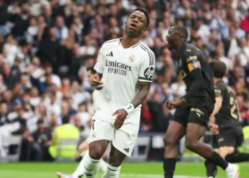 La Liga: Real Madrid Stumble, Barcelona Stay Top