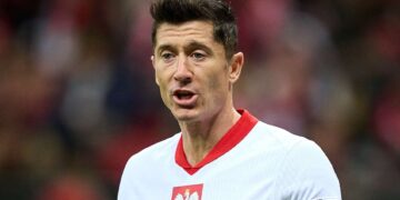 Poland Coach Resigns After Row With Lewandowski