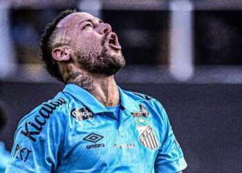 Neymar Sick, Tests Positive For COVID-19