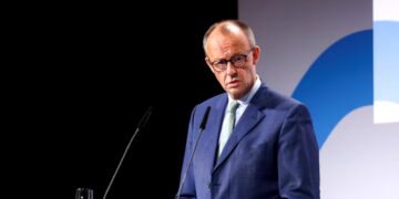 Germany: Chancellor Says Court Ruling On Expulsion Of 3 Somalis Won’t Stop Migration Crackdown