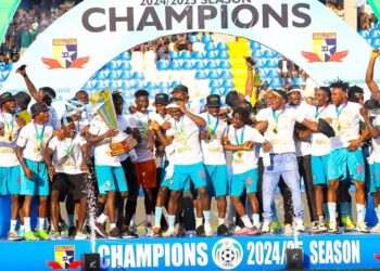Nigeria Premier Football League Winners Get Cash Rewards