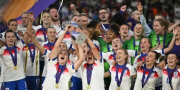 England Edge Spain To Retain Women European Title
