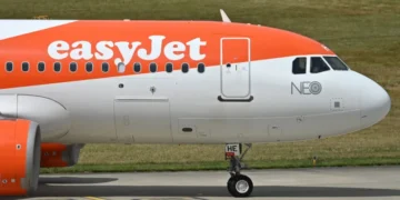 Cape Verde: Pilot Allegedly Sighted Drunk, Naked Suspended