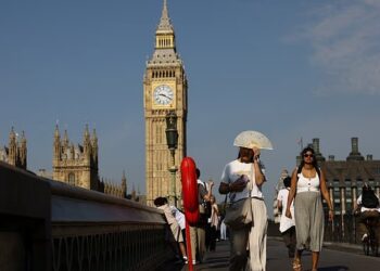 Britain Must Urgently Prepare For Hotter Temperatures, Climate Advisers Warn