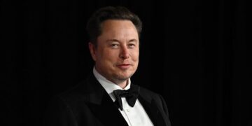 After Winning $56bn Tesla Appeal, Musk Emerges First Person Worth $700bn