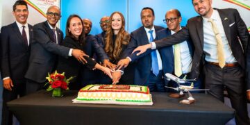 Ethiopian Airlines Seals Dreamliner Deal With Boeing