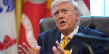 Trump Confirms Secretly Switching Plane Over Security Threat From Iran