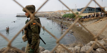 Spain: Moroccan Migrants Stranded In Ceuta Demand Right To Seek Asylum